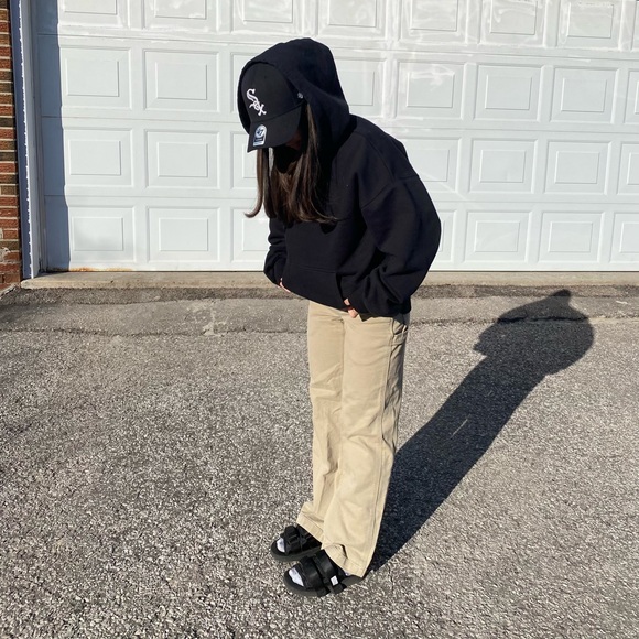 Aritzia Pants - Aritzia TNA Greenwich Pant